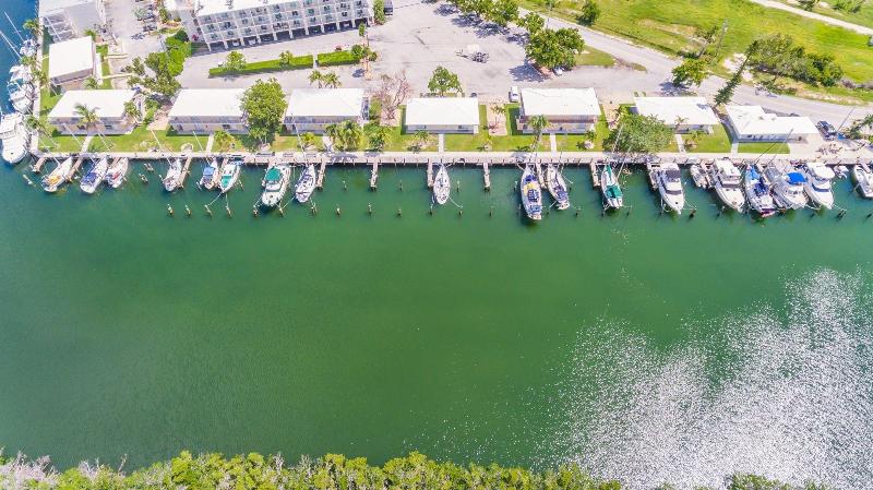 Skipjack Resort & Marina