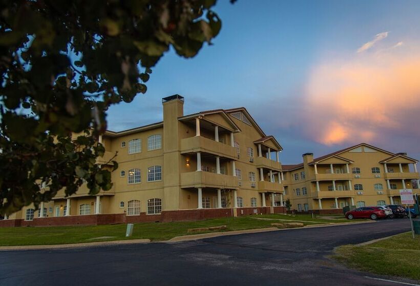 Tanglewood Resort, Ascend Hotel Collection