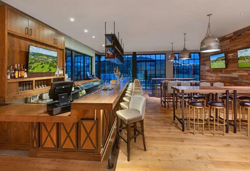 Tapatio Springs Hill Country Resort