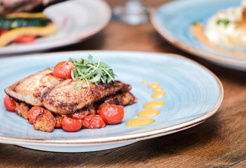 Tapatio Springs Hill Country Resort