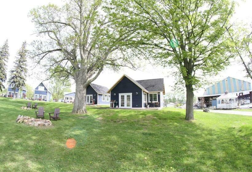 The Ledges Resort & Marina