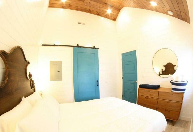 The Ledges Resort & Marina