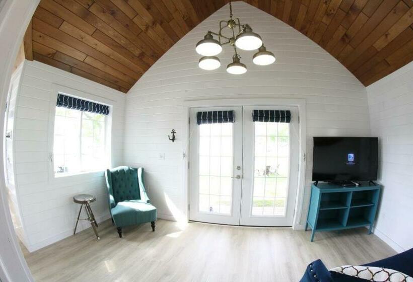 The Ledges Resort & Marina