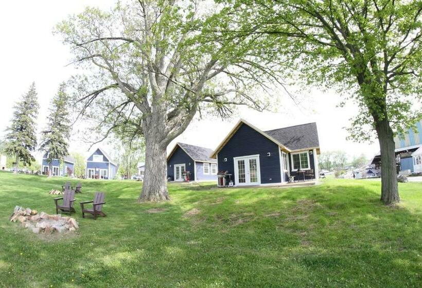 The Ledges Resort & Marina