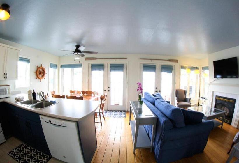 The Ledges Resort & Marina