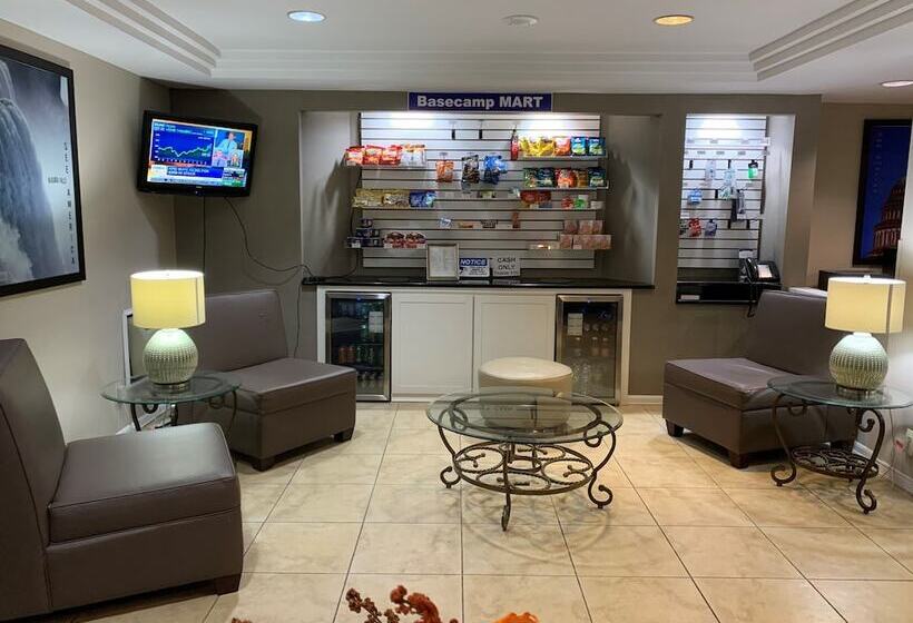 Travelodge Inn & Suites By Wyndham Albany