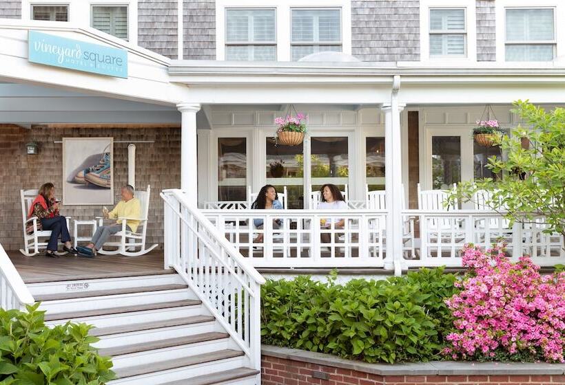 Vineyard Square Hotel & Suites