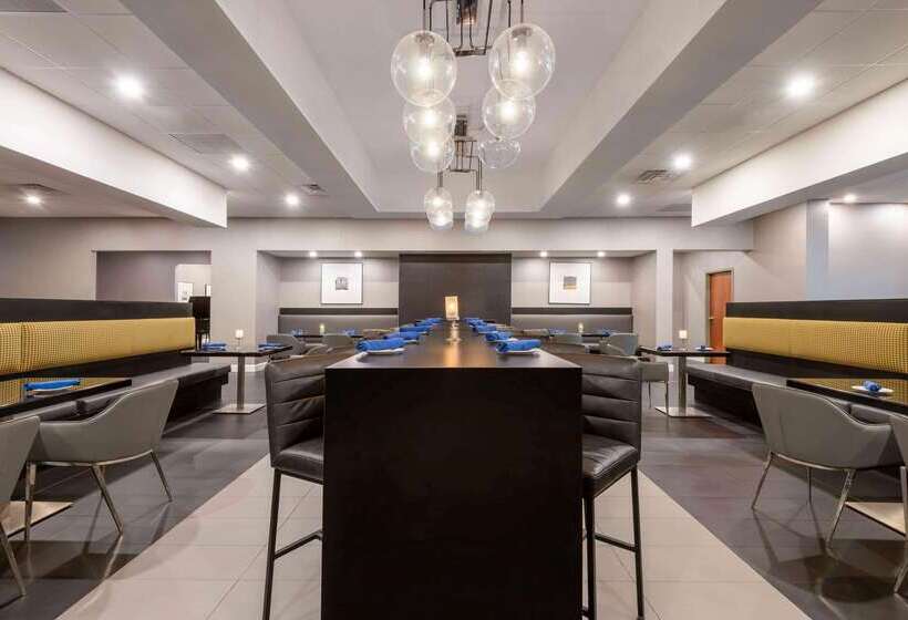 Wyndham Lancaster Resort And Convention Center