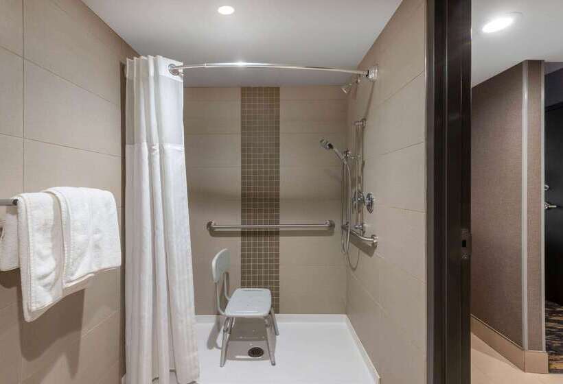 Wyndham Lancaster Resort And Convention Center