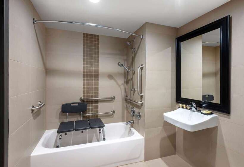 Wyndham Lancaster Resort And Convention Center