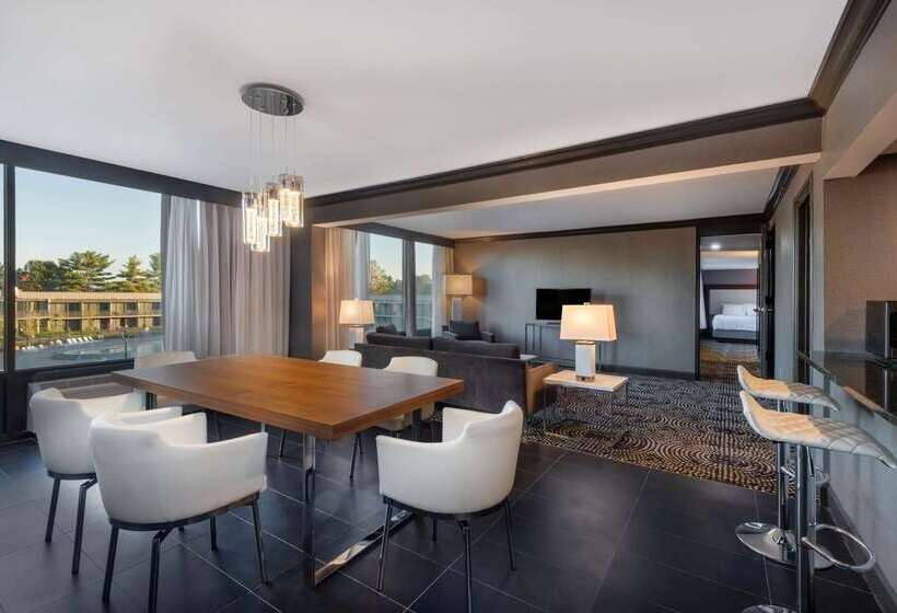 Wyndham Lancaster Resort And Convention Center