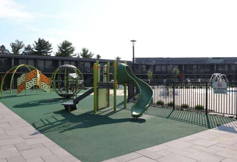 Wyndham Lancaster Resort And Convention Center