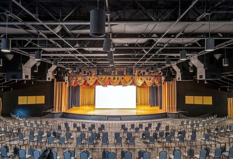 Wyndham Lancaster Resort And Convention Center