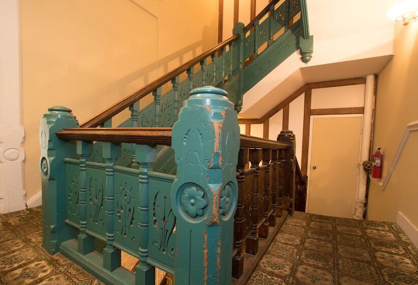 Biltmore Suites Hotel