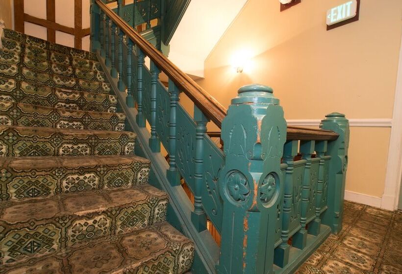 Biltmore Suites Hotel