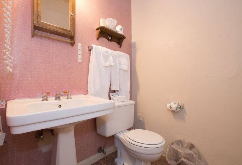 Biltmore Suites Hotel