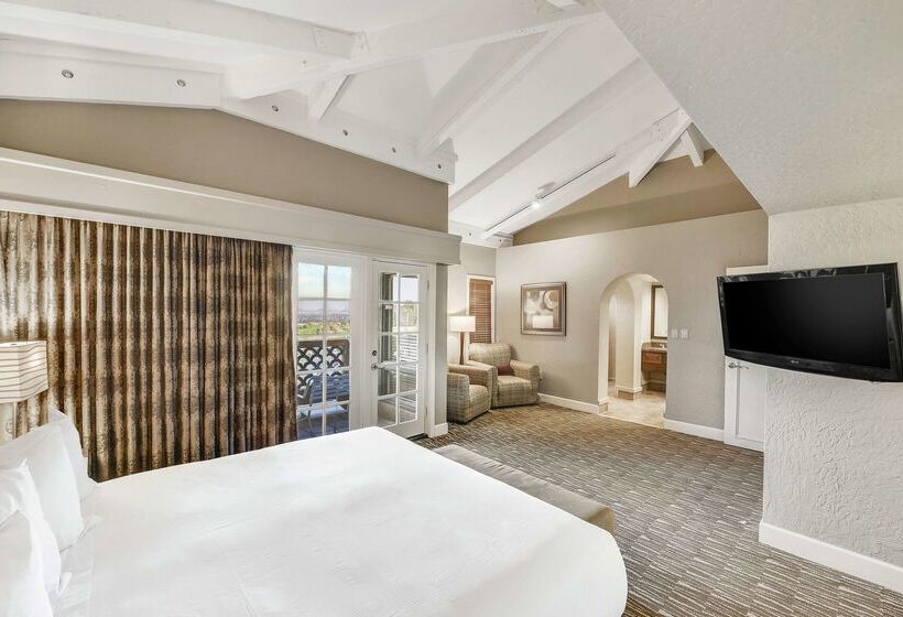 Hilton Phoenix Tapatio Cliffs Resort