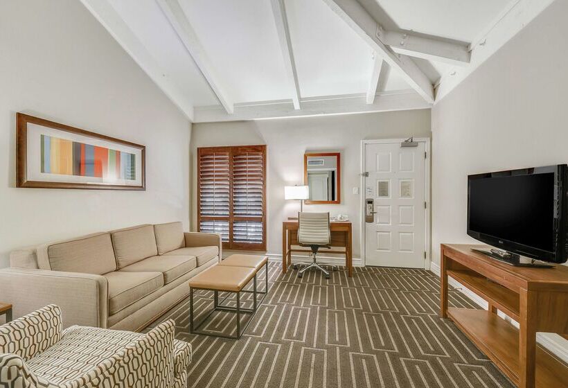 Hilton Phoenix Tapatio Cliffs Resort