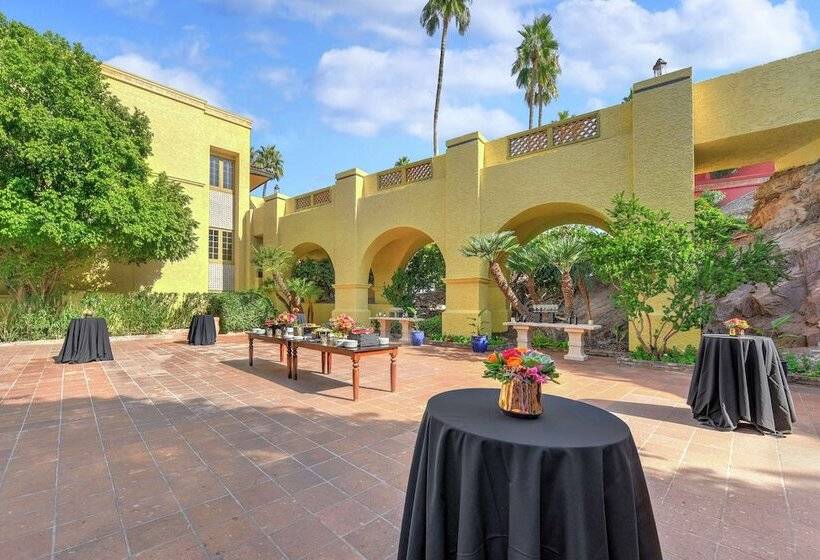 Hilton Phoenix Tapatio Cliffs Resort