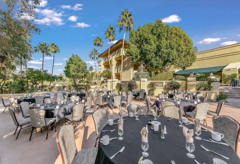 Hilton Phoenix Tapatio Cliffs Resort