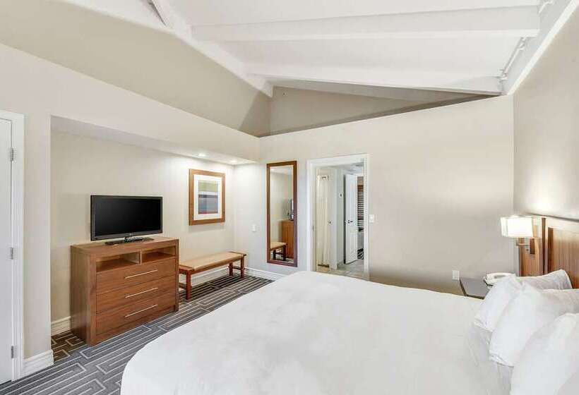 Hilton Phoenix Tapatio Cliffs Resort