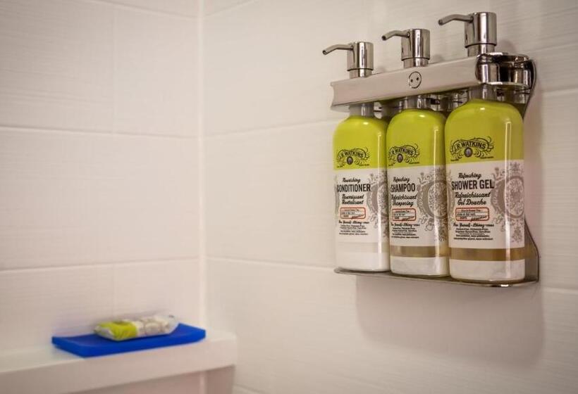 酒店 Holiday Inn Express & Suites Detroit   Farmington Hills, An Ihg