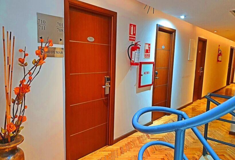 בית מלון כפרי America