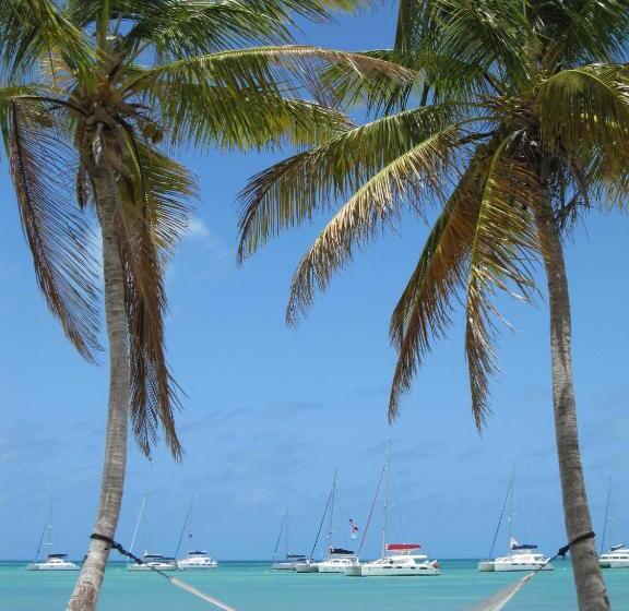 Отель Anegada Reef
