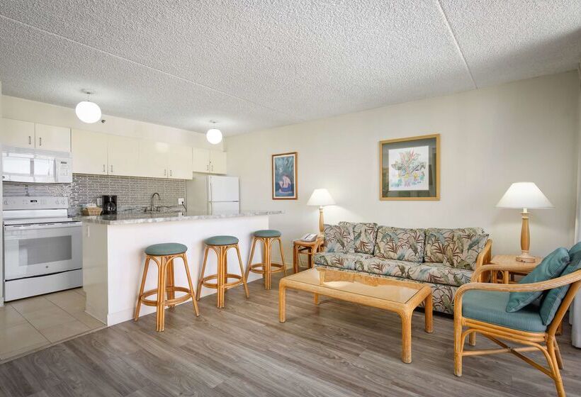 호텔 Aston At The Waikiki Banyan