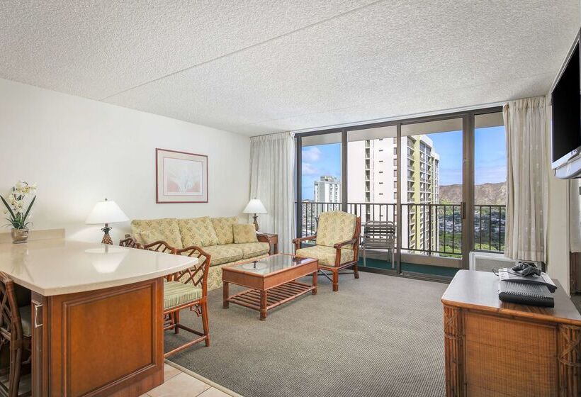 호텔 Aston At The Waikiki Banyan