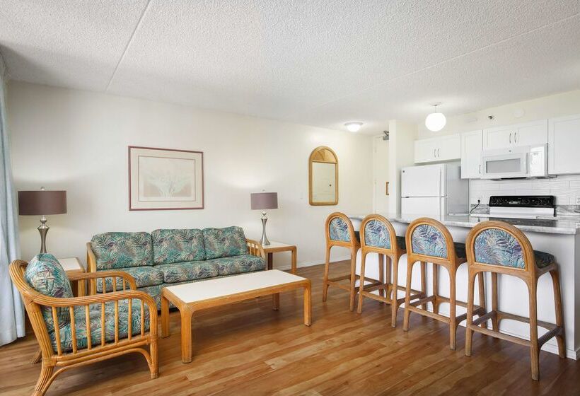 호텔 Aston At The Waikiki Banyan