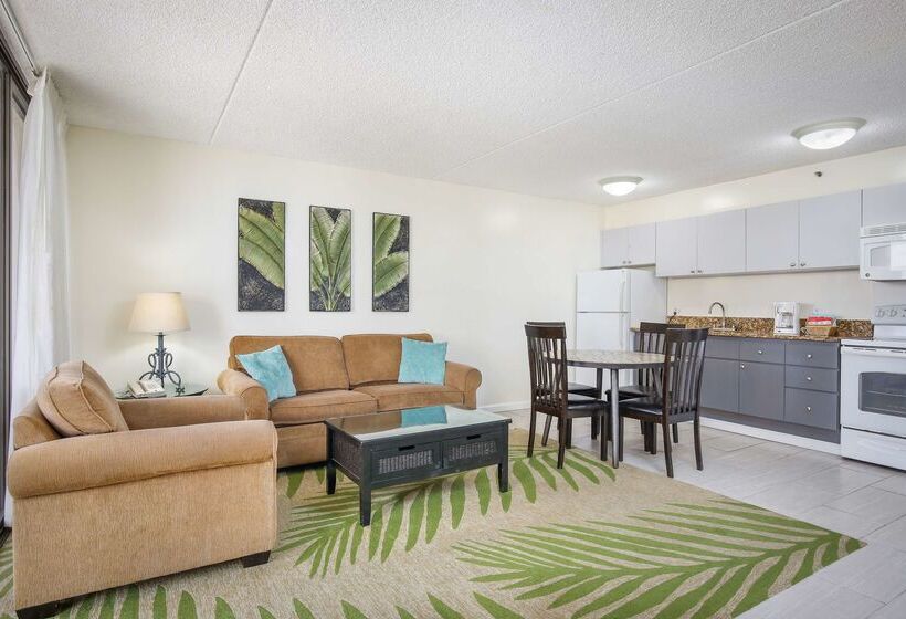 호텔 Aston At The Waikiki Banyan