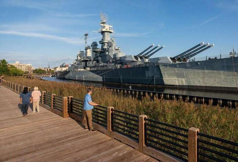 هتل Ballast Wilmington, Tapestry Collection By Hilton