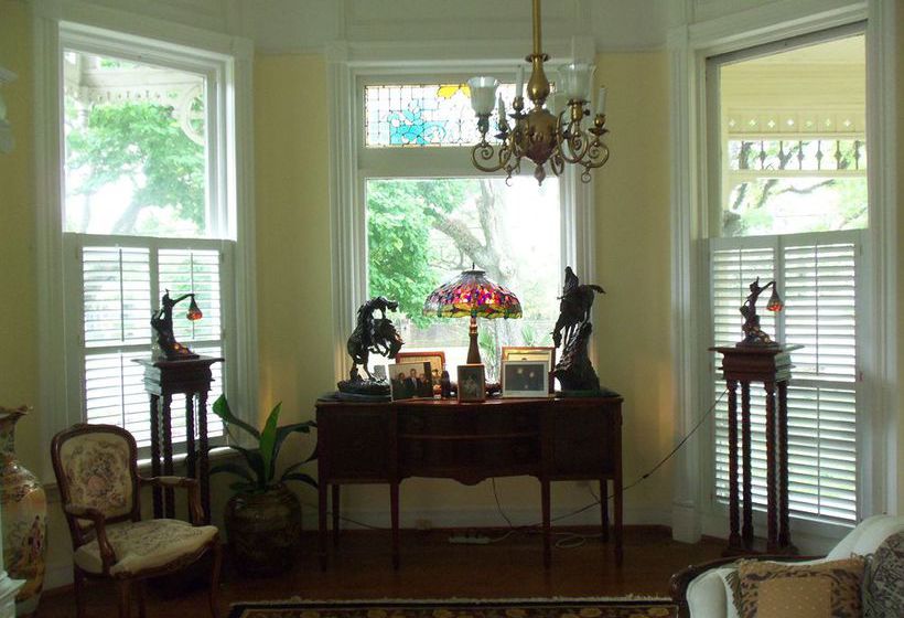 Отель Berney Fly Bed And Breakfast