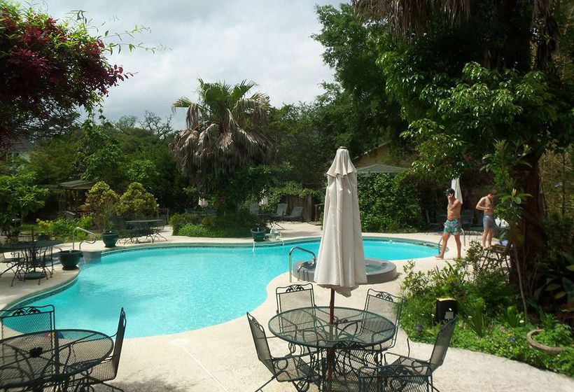 Отель Berney Fly Bed And Breakfast