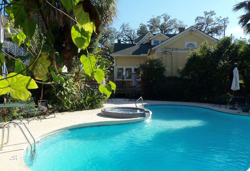 Отель Berney Fly Bed And Breakfast