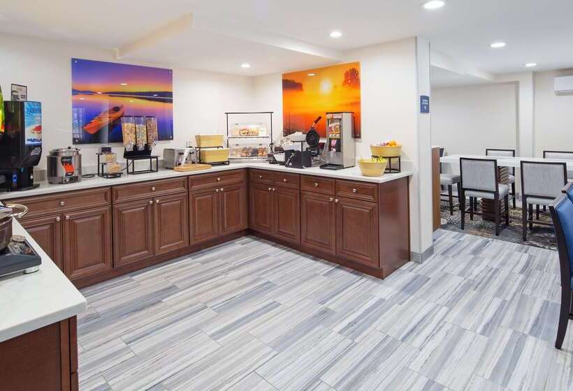 ホテル Best Western Atlantamarietta Ballpark