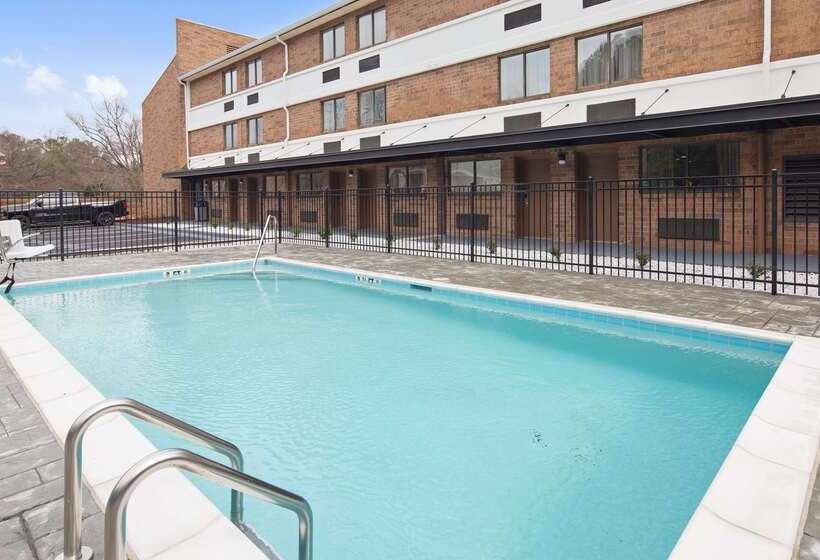 ホテル Best Western Atlantamarietta Ballpark