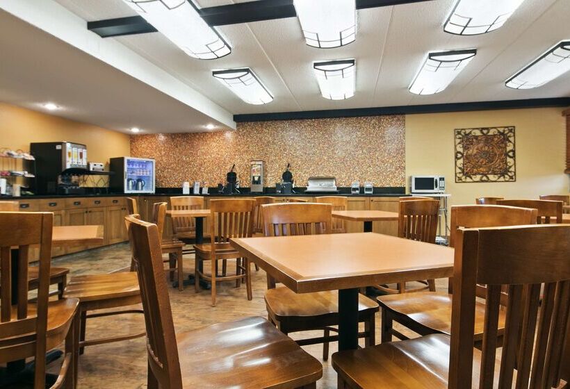 בית מלון כפרי Best Western Kelly Inn   Yankton