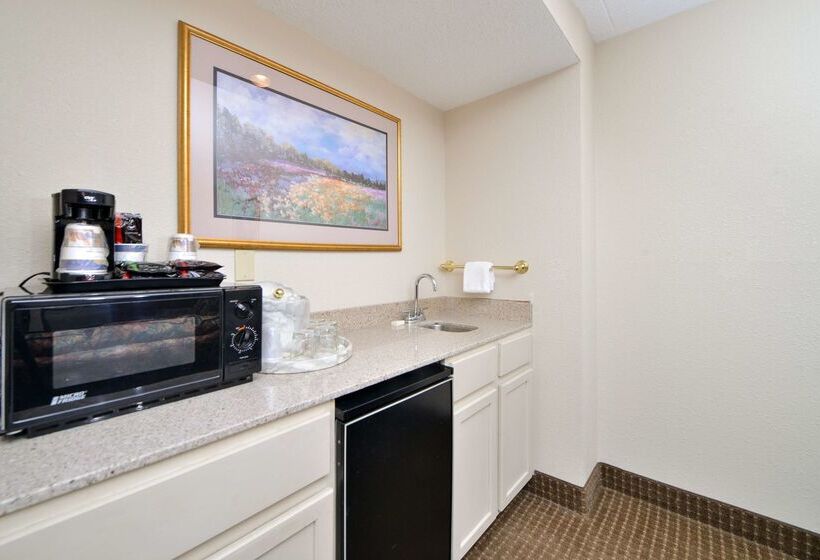 בית מלון כפרי Best Western Kelly Inn   Yankton