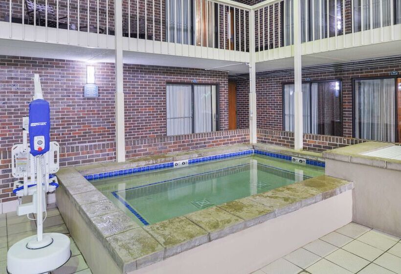 בית מלון כפרי Best Western Kelly Inn   Yankton