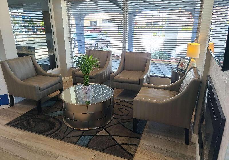 فندق Best Western Orange Plaza