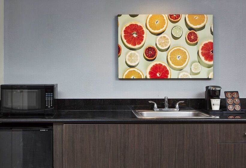 בית מלון כפרי Best Western Plus Meridian Inn & Suites, Anaheim Orange