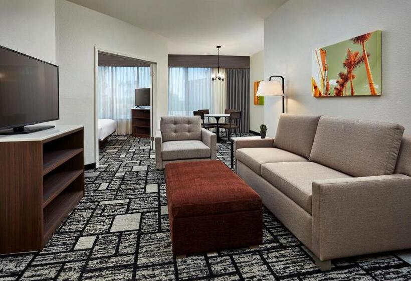 בית מלון כפרי Best Western Plus Meridian Inn & Suites, Anaheim Orange