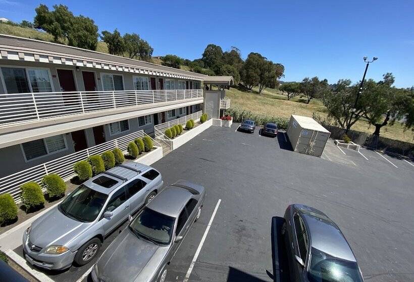 Отель Budget Inn Of Hayward