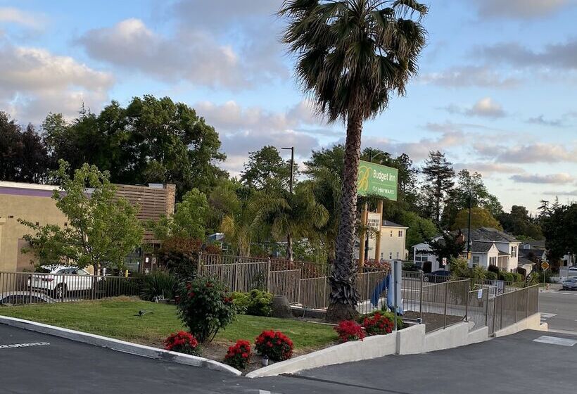 فندق Budget Inn Of Hayward