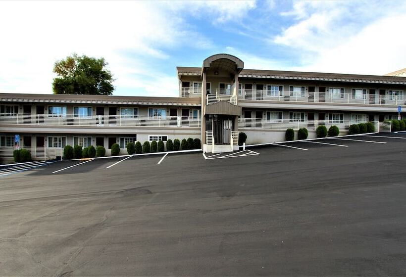 فندق Budget Inn Of Hayward