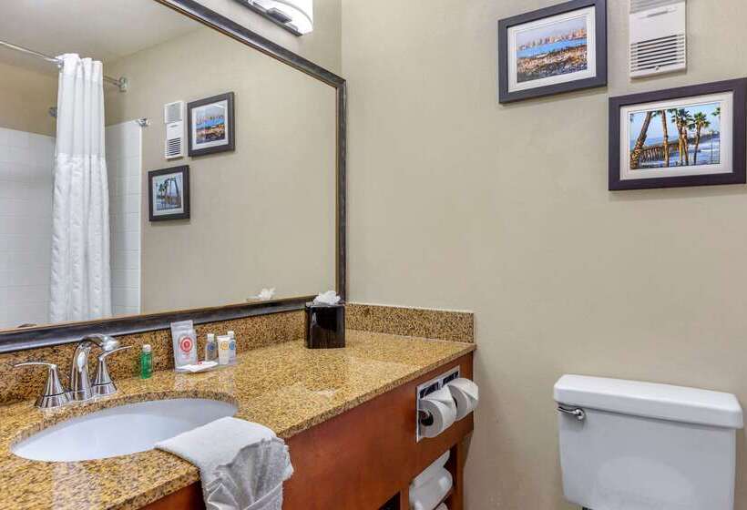 ホテル Comfort Inn Escondido San Diego North County