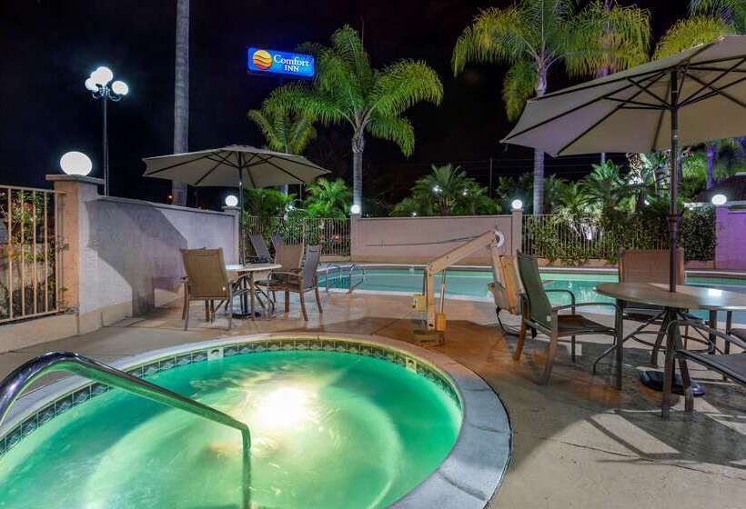 ホテル Comfort Inn Escondido San Diego North County