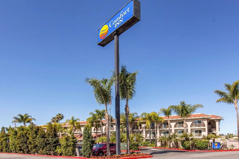 ホテル Comfort Inn Escondido San Diego North County